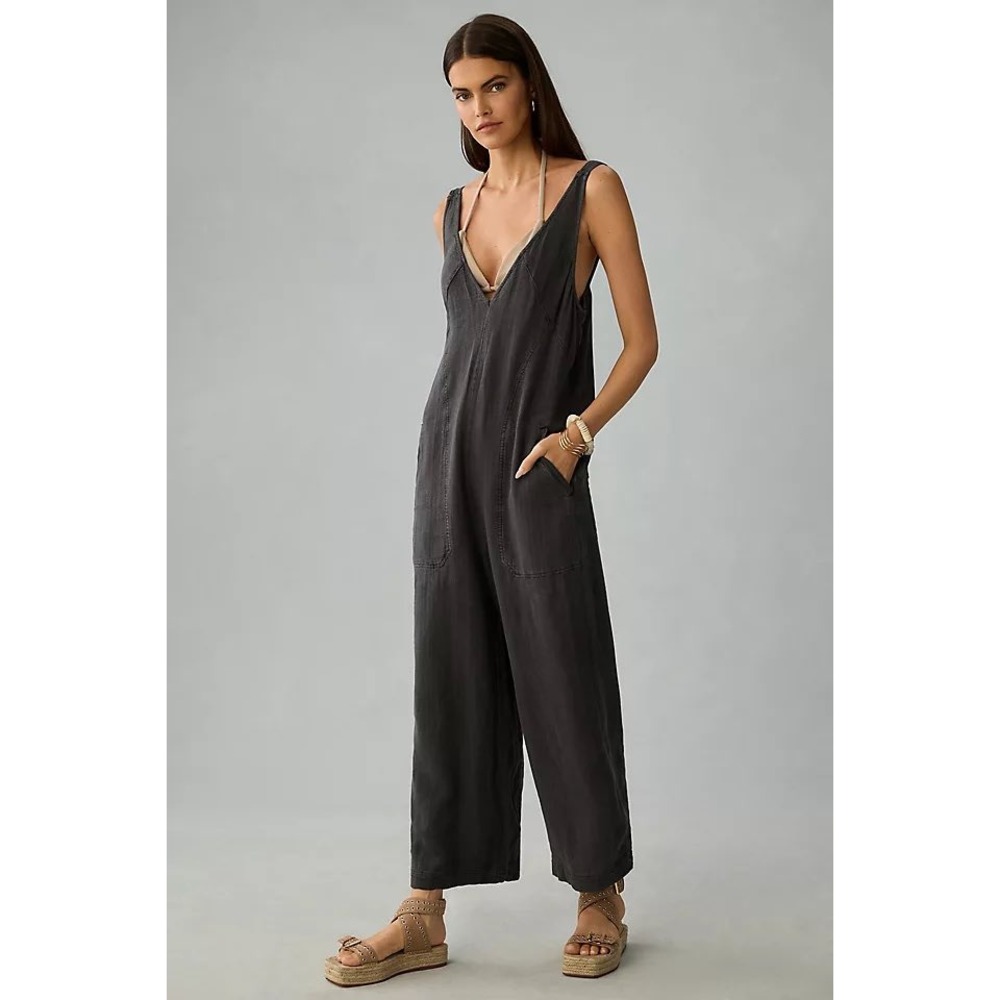 Anthropologie Pilcro Grey V-Neck Wide Leg Sleeveless LinenJumpsuit LP